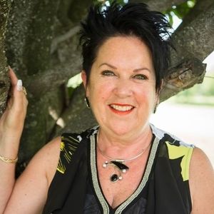 Meet your Posher, Carole